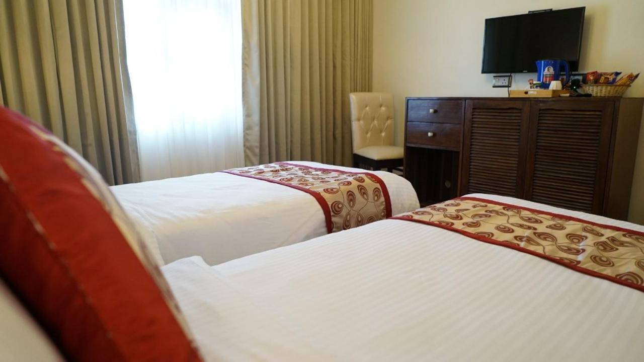 ג'לנדהר Hotel Sukh Mehal מראה חיצוני תמונה
