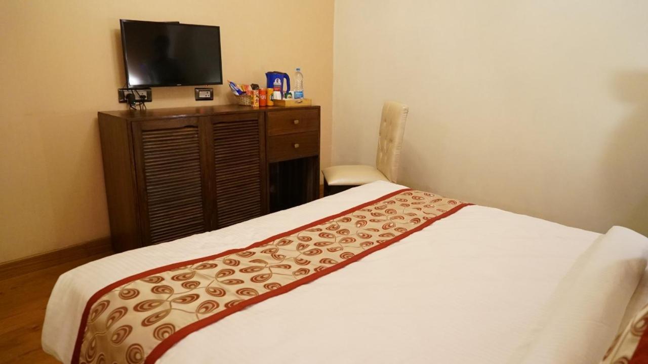 ג'לנדהר Hotel Sukh Mehal מראה חיצוני תמונה